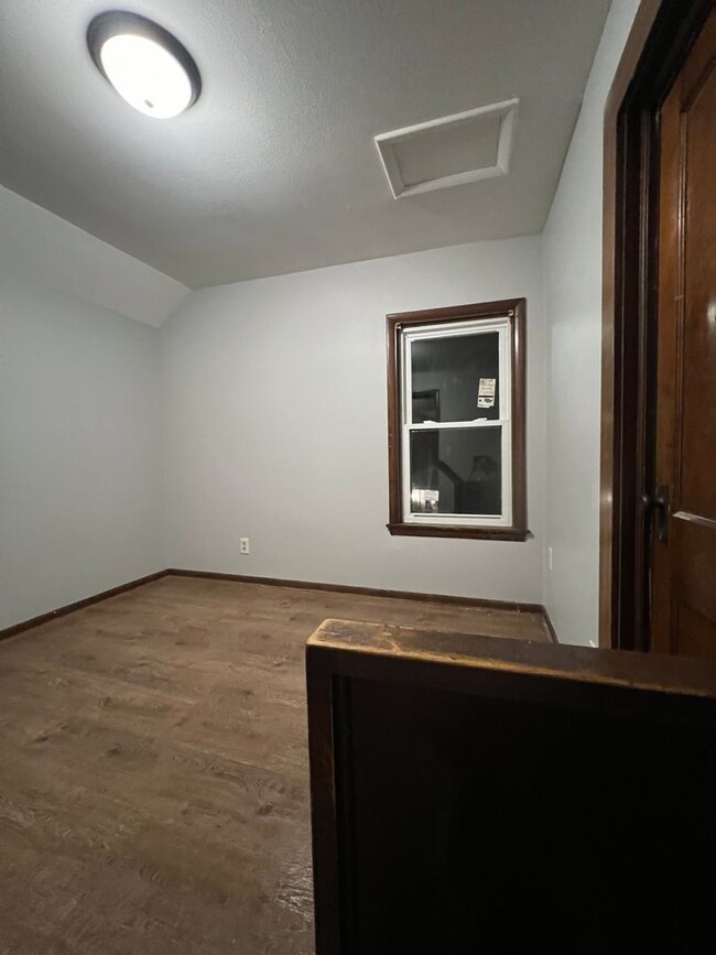 Building Photo - 508 Vine St