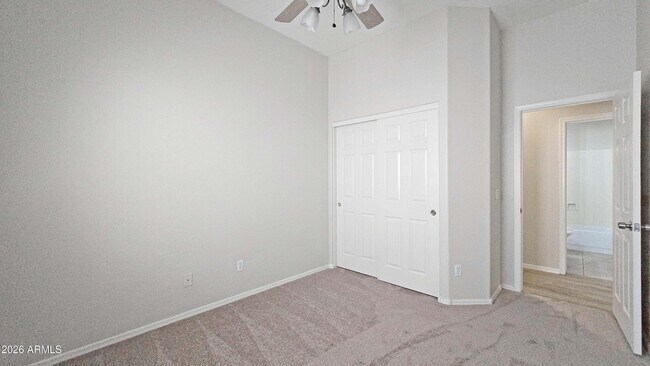 Building Photo - 13588 W Alvarado Dr