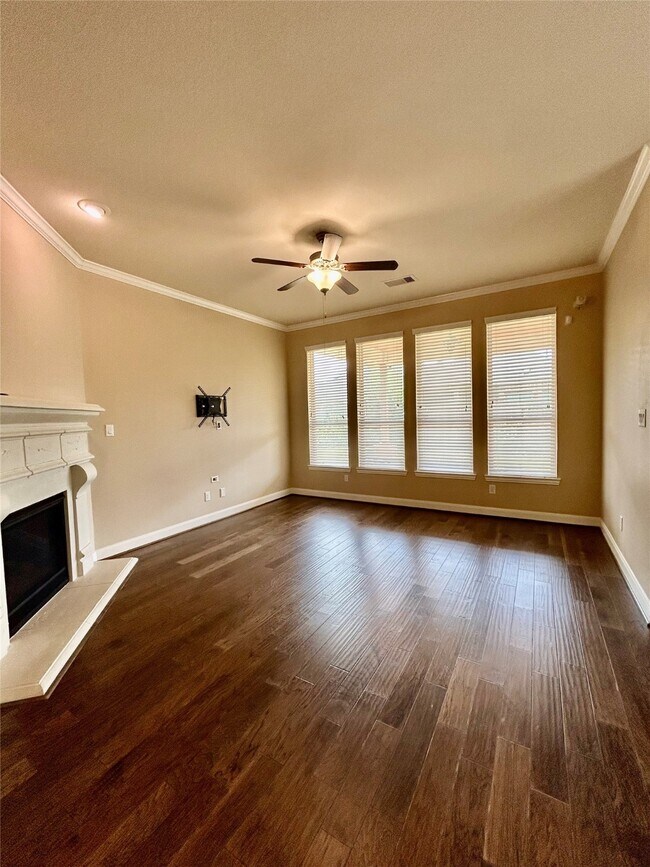 Building Photo - 27239 Aspen Falls Ln