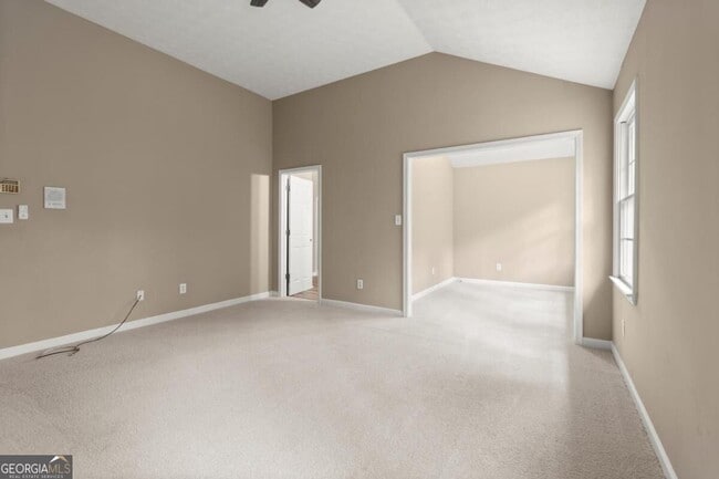 Building Photo - 16 Valleyside Dr