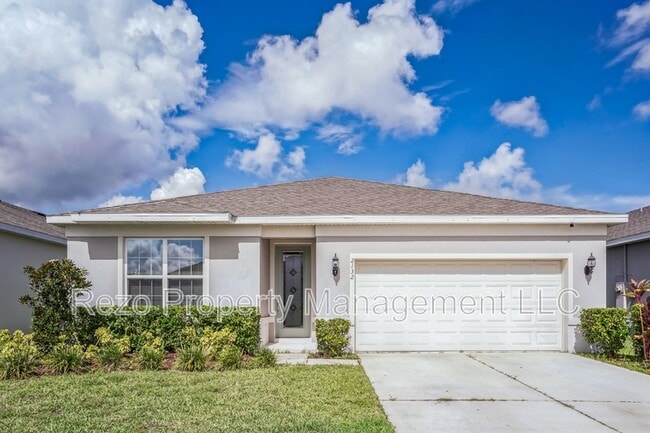 Building Photo - 2132 Live Oak Lake Rd
