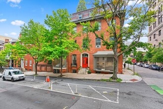 Building Photo - 505 Cathedral St