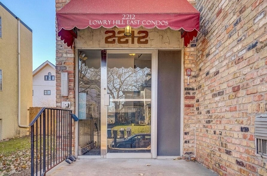 Building Photo - 2212 Aldrich Ave S