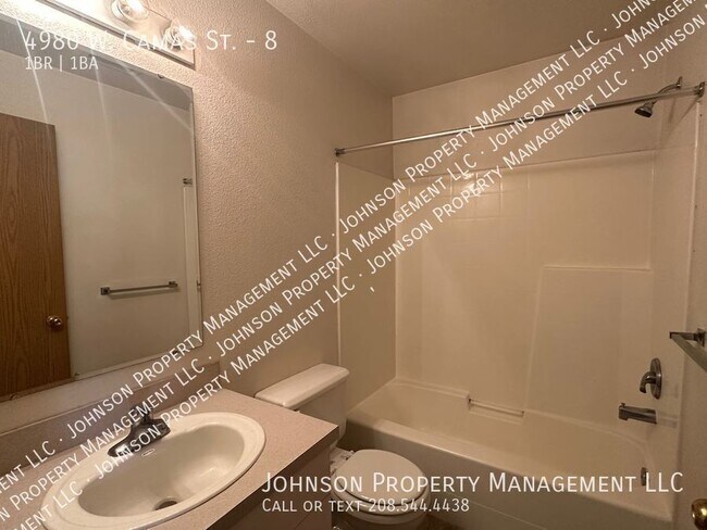 Building Photo - 4980 W Camas St