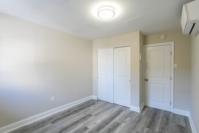 Building Photo - 1335 S 8th St