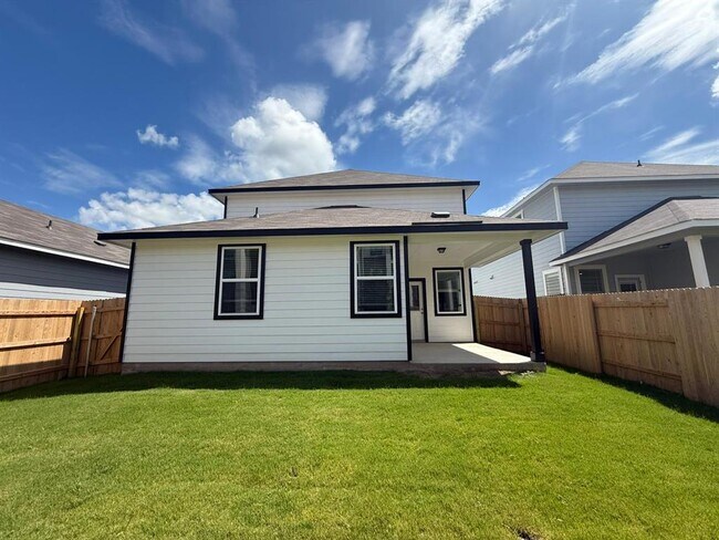 Building Photo - 2601 Totley Rd