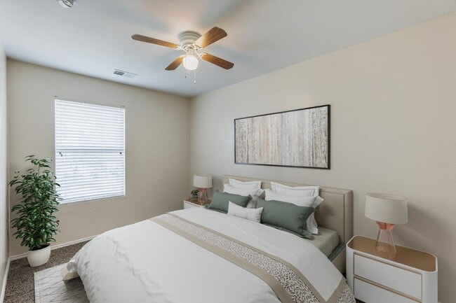 Building Photo - 915 Greene Way