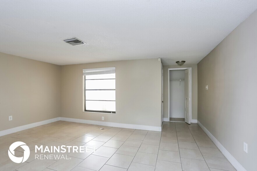 Building Photo - 9421 Ledgestone Ln