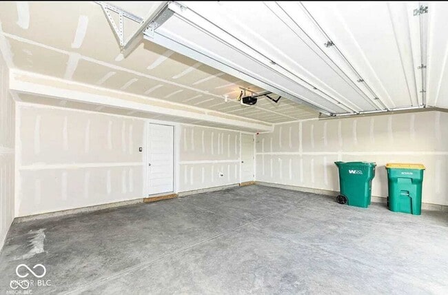Building Photo - 9326 Somerford Dr