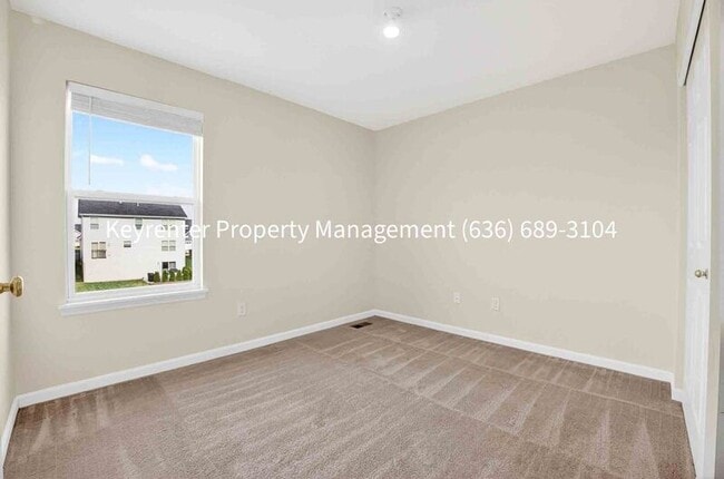 Building Photo - 229 Charlestowne Place Dr