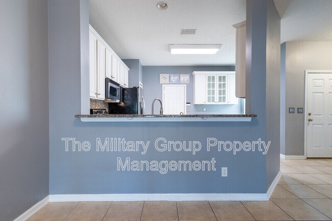Building Photo - 9777 Summer Grove Way W