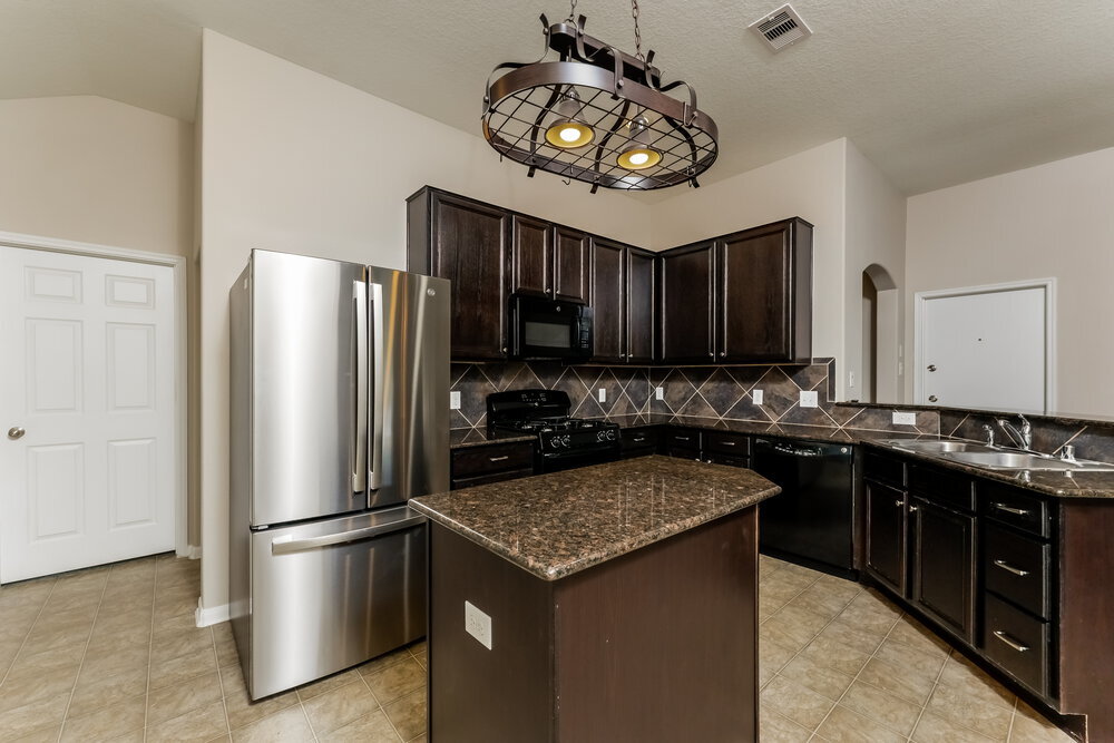 Building Photo - 9957 Yearling Pl