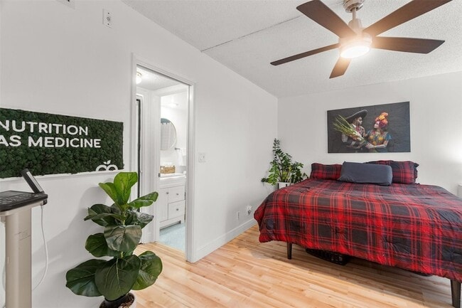 Building Photo - 3080 N Course Dr