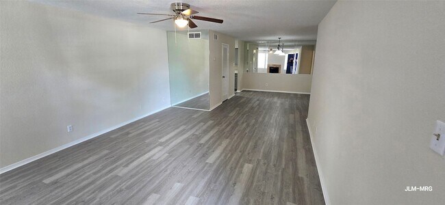 Building Photo - 9700 Leawood Blvd