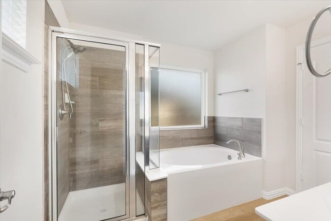 Building Photo - 23213 Zinfandel Dr