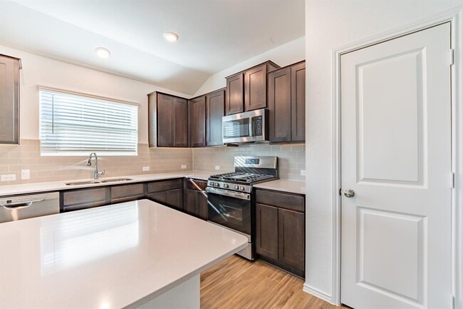 Building Photo - 322 Arnage Dr