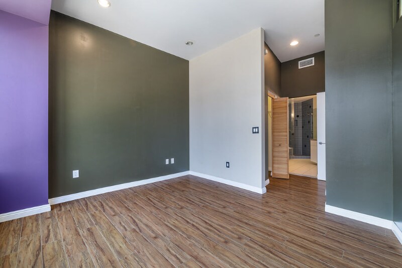 Building Photo - 1100 Wilshire Blvd
