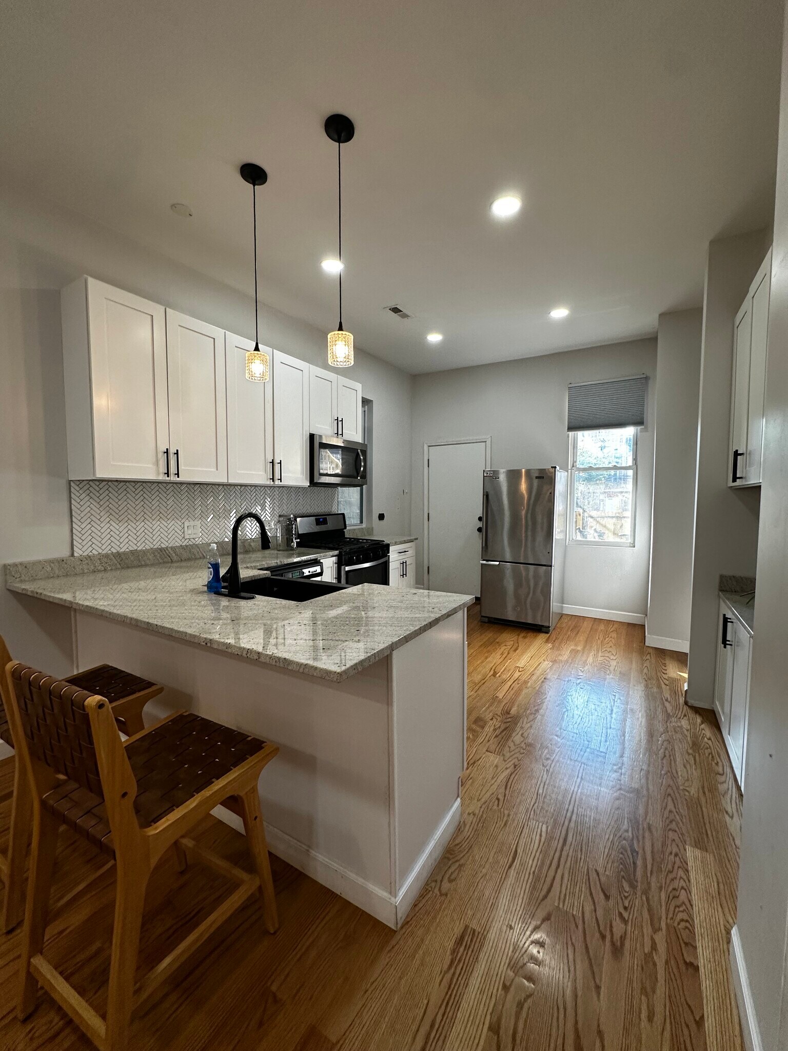 Kitchen - 1908 S May St