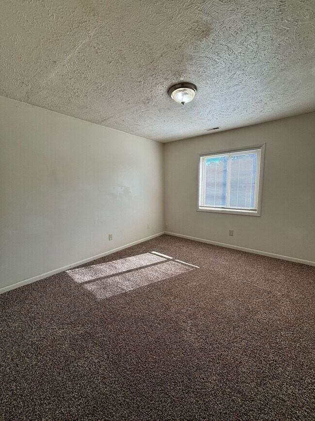 Building Photo - 6376 Applecross Ave