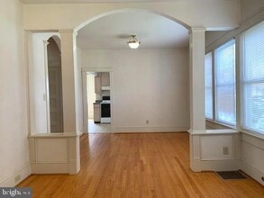 Building Photo - 218 Claiborne Ave