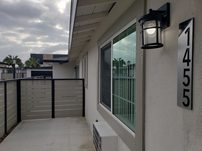 Building Photo - Newly Remodeled 1 Bedroom Unit in Orange