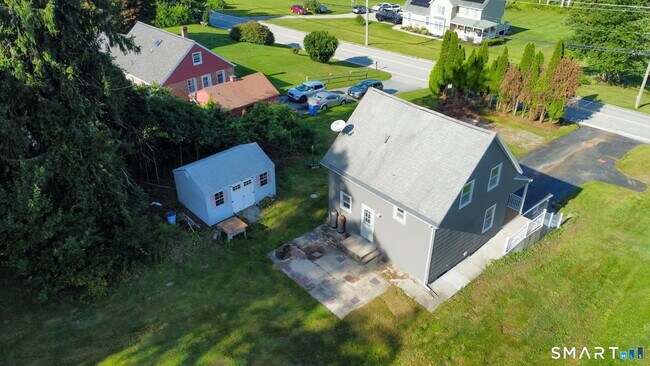 Building Photo - 292 Old Colchester Rd