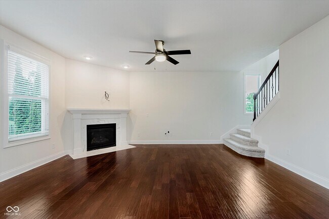 Building Photo - 10264 Normandy Way