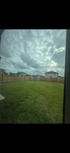 Building Photo - 3025 Nori Shores Dr