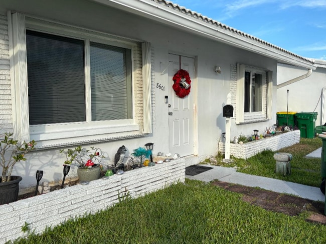 Building Photo - 8601 NW 59th St