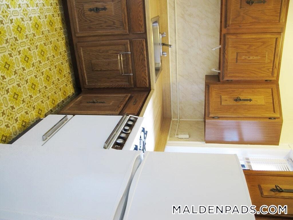 Building Photo - 17-19-19 Washington St S