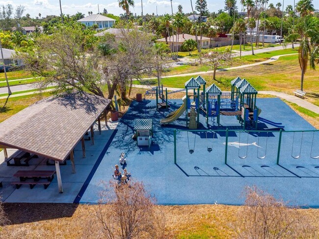 Building Photo - 3204 S Maritana Dr