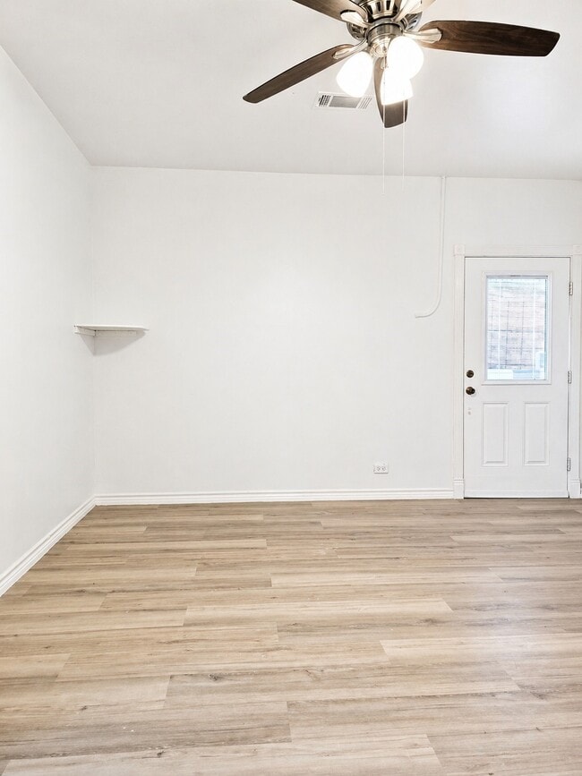 Building Photo - 6637 Avenue T