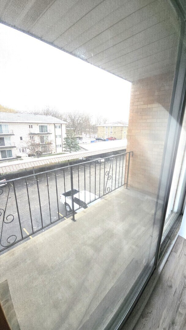 Building Photo - 7540 W 111th St