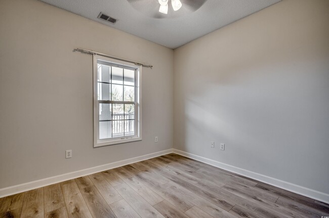 Building Photo - 5801 Oyster Catcher Dr