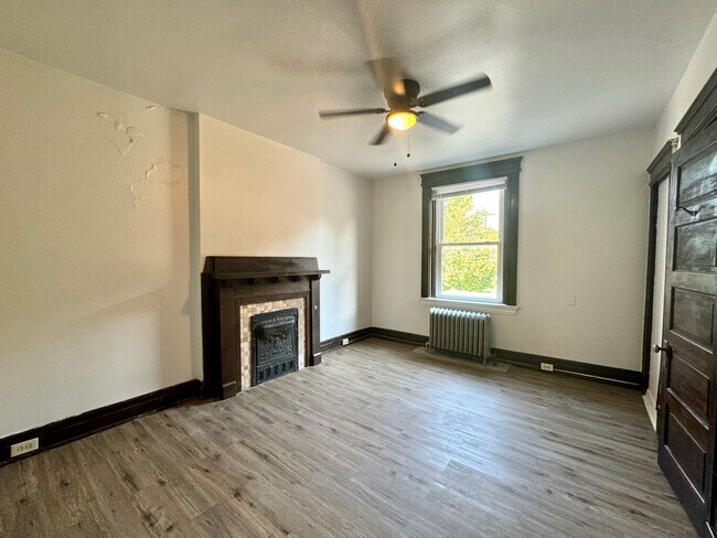 Building Photo - 301 W McMillan St