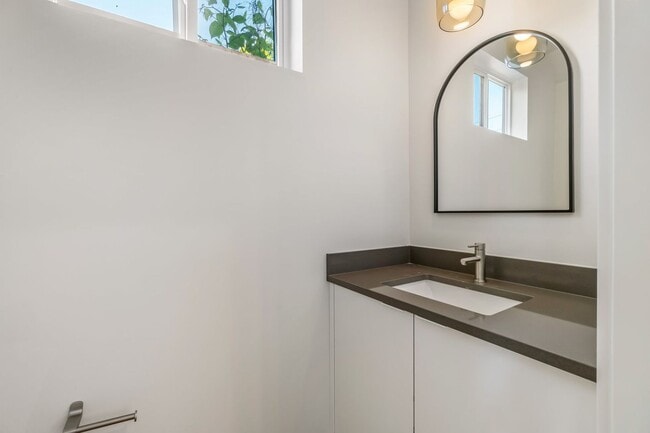 Building Photo - Brand New Construction! 2 Bedroom 2.5 Bath...