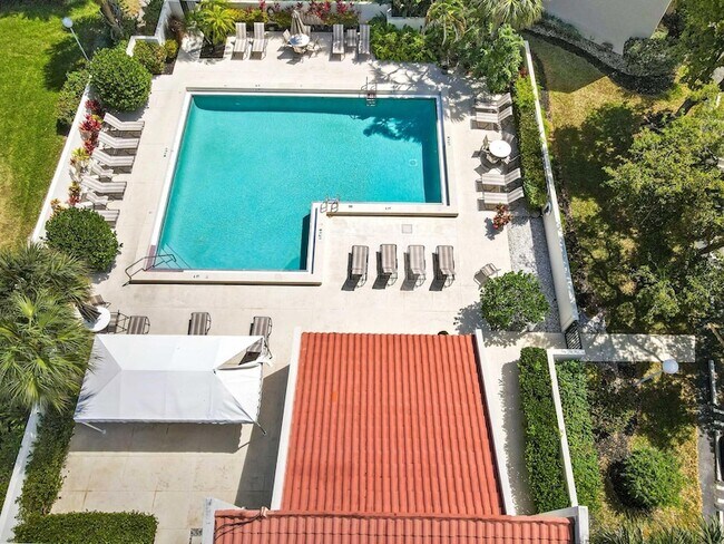 Building Photo - 2500 Presidential Way