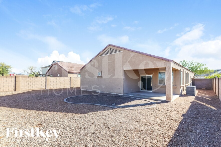 Building Photo - 4936 S 238th Ln