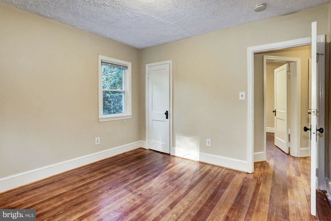 Building Photo - 12730 Scaggsville Rd
