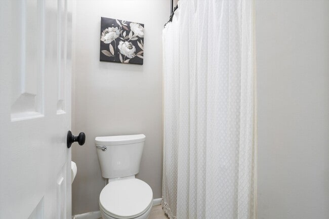 Building Photo - Turnkey, Furnished, All Inclusive Rental in Virginia Beach's Ocean Lakes Community