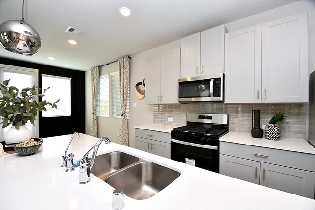 Building Photo - 4212 Lyons Fall Ln