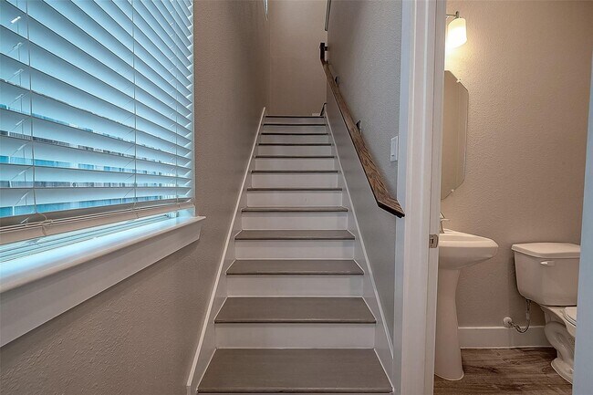 Building Photo - Exclusively Marketed by: Justin M. Dickey with CB&A, Realtors. For more information, please visit...