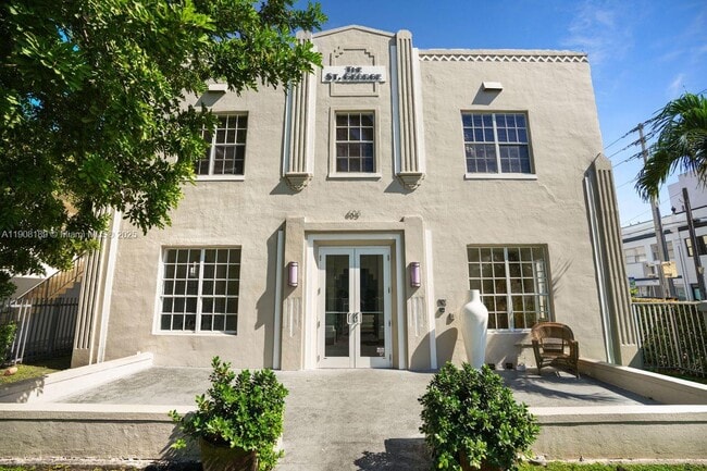 Building Photo - 605 Euclid Ave