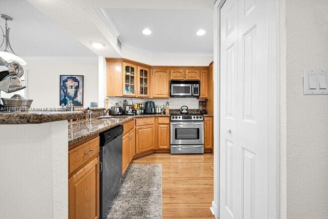 Building Photo - 1501 E Broward Blvd