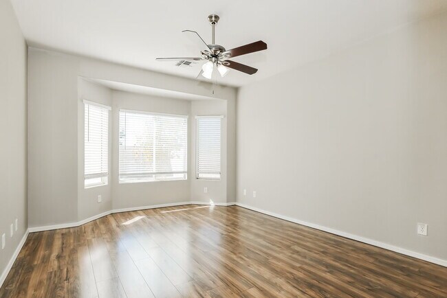 Building Photo - 26 N 126th Ave