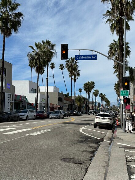 Building Photo - 1615 Shell Ave