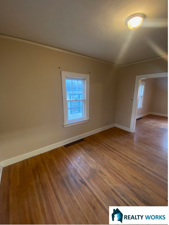 Building Photo - 4525 Hillside St