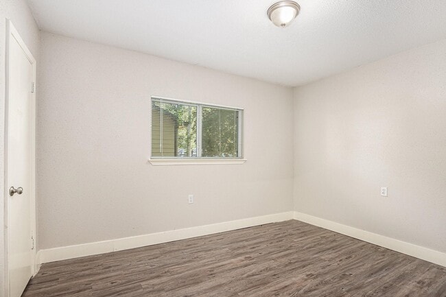 Building Photo - 2203 Crosscoach Ln