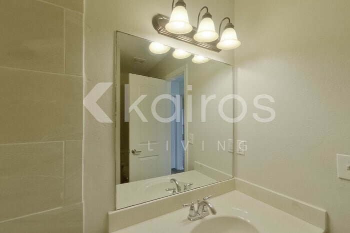 Building Photo - 2421 NW 158th St