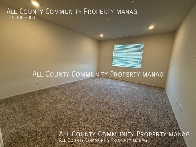 Building Photo - 11615 Zoeller St